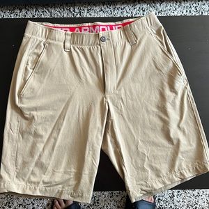 Under Armour golf shorts